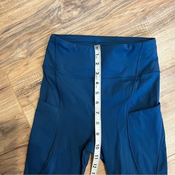 Lululemon Break Free Crop (Nulux 17")
Night Tide - Picture 13 of 16